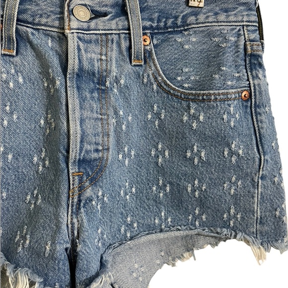 Levi’s 501 Highrise denim shorts Dottie blue gray hem. Button fly. Size25 - Picture 4 of 12